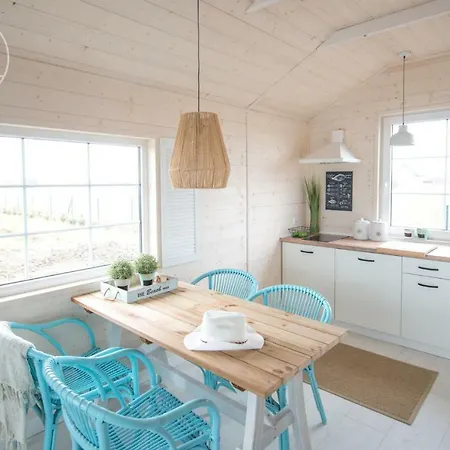 Pastelowe Feriehus Wicie (West Pomeranian)